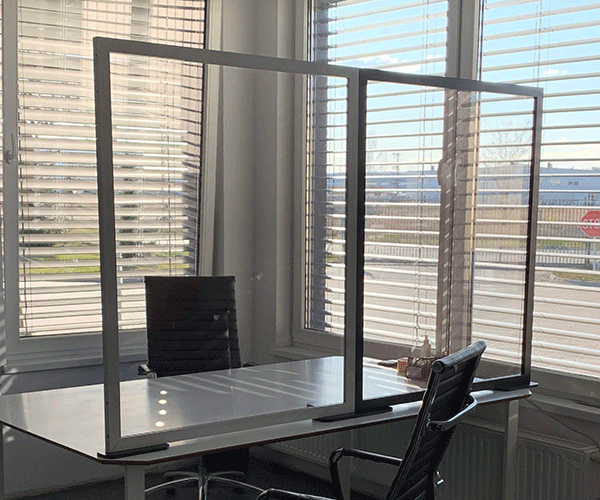 Hygiene Trennwände - Niesschutz einfach aufzustelen.