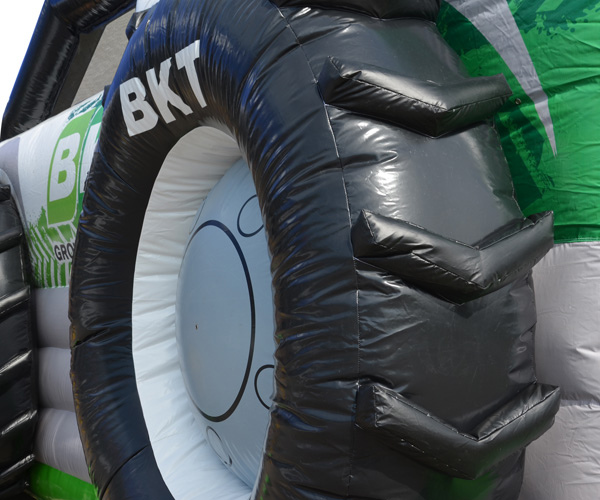 Hüpfburg Kugel Volksbank Pirna - Draufsicht