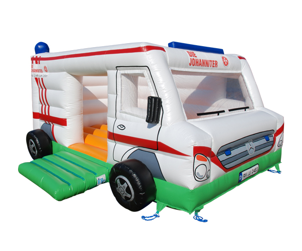 Hüpfburg Rettungsfahrzeug Johanniter