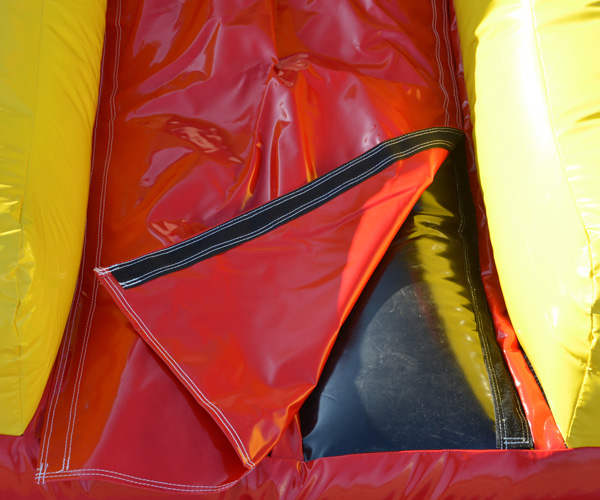 Hüpfburg Flughafen Berlin 